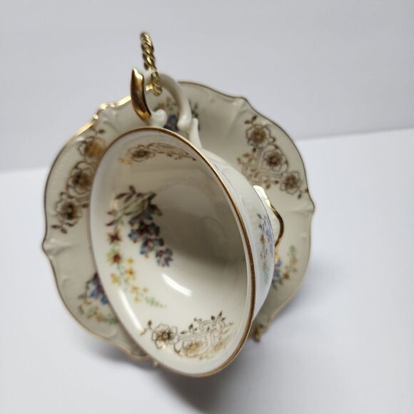 Vintage Seltmann Weiden Bavaria Theresia Tea Cup and Saucer Set - Picture 1 of 9